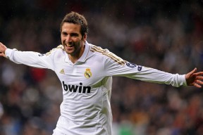 世界杯高清直播观看-库里新规引爆争议，老鹰陷漩涡赛况成谜